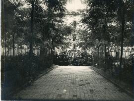 Celebración en uno de los patios del Colegio Máximo.