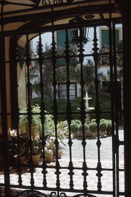 Luces de Andalucía 22. Patio cordobés.